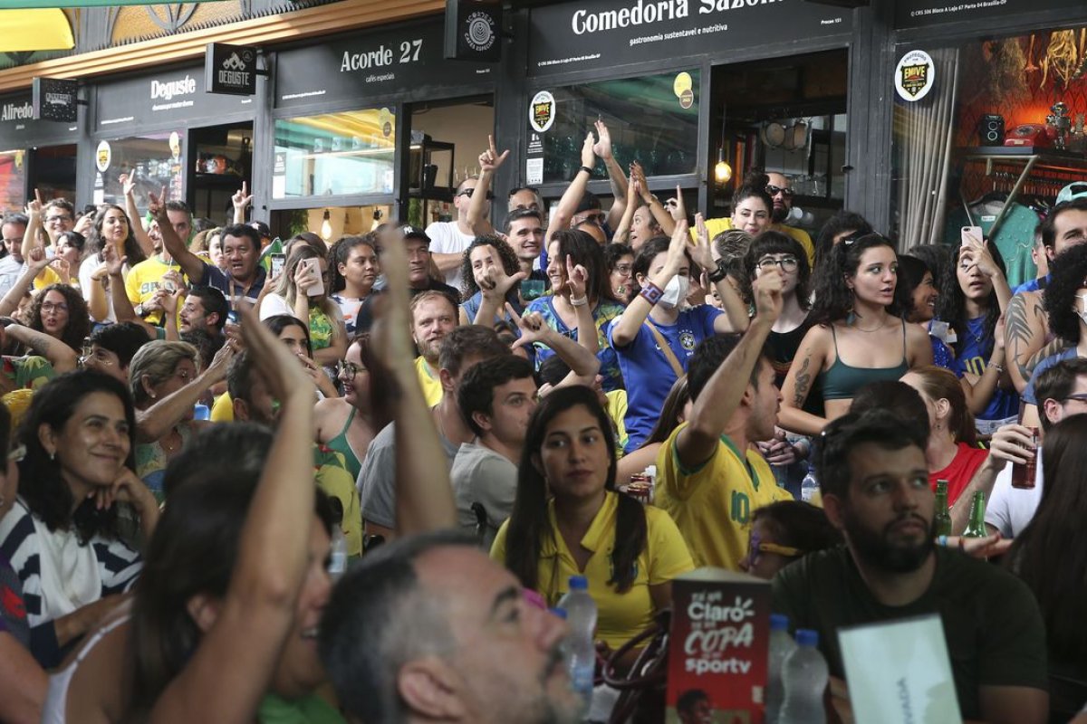 Brasil tem redução de 10% no consumo de energia 1h40 antes dos jogos na Copa começar