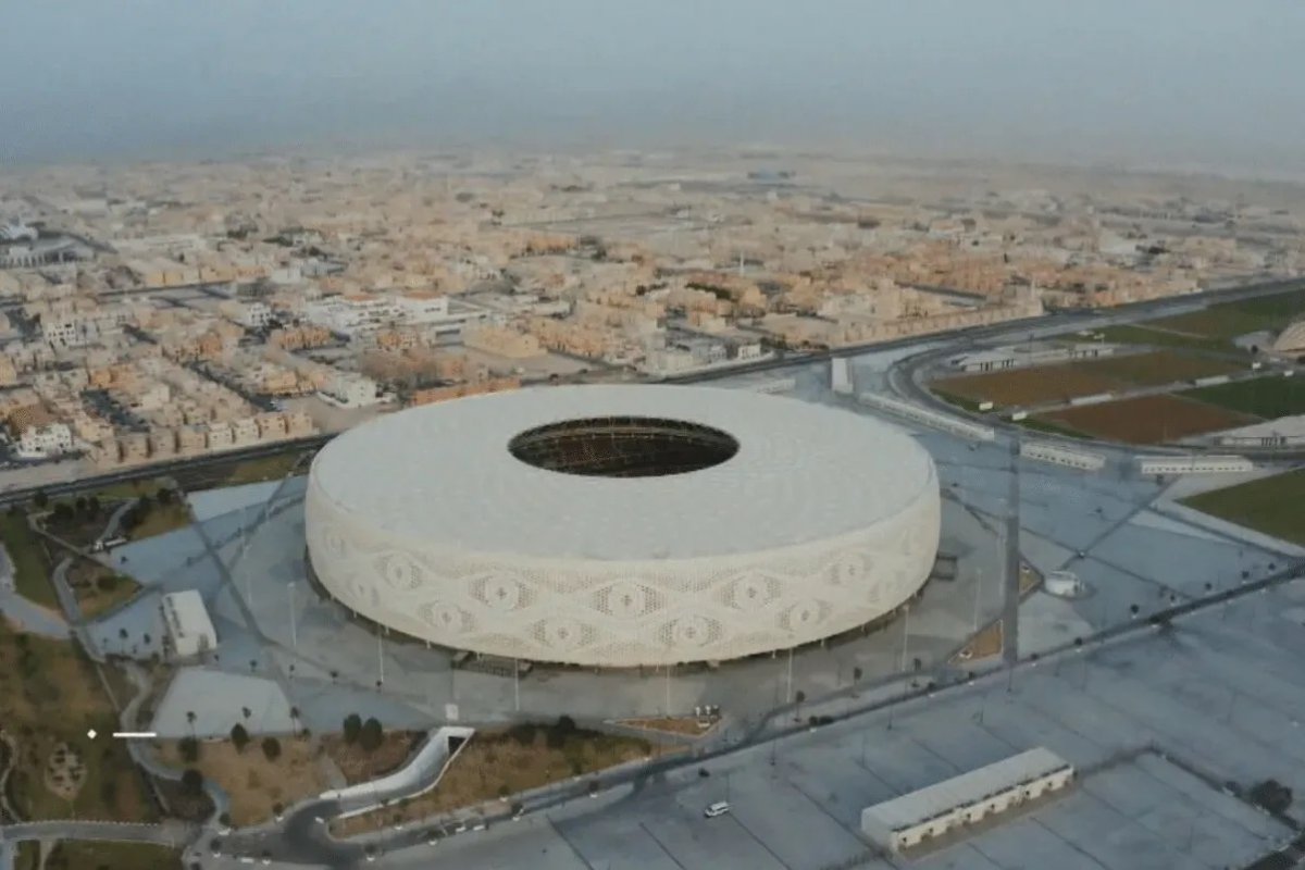 Copa do Mundo: chefe da competição admite morte de 500 operários na construção dos estádios e preparativos para evento