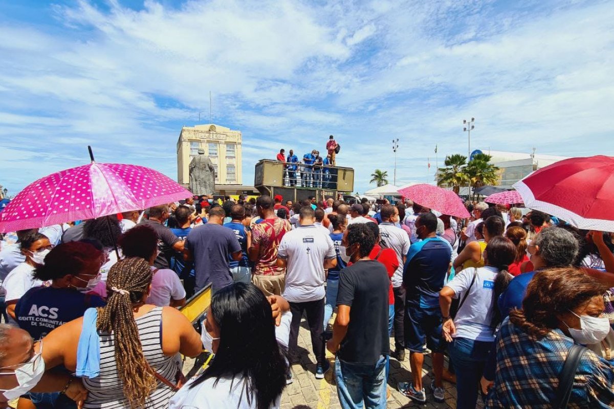 Vídeo: Câmara convoca sessão extraordinária para votar piso dos agentes de Saúde