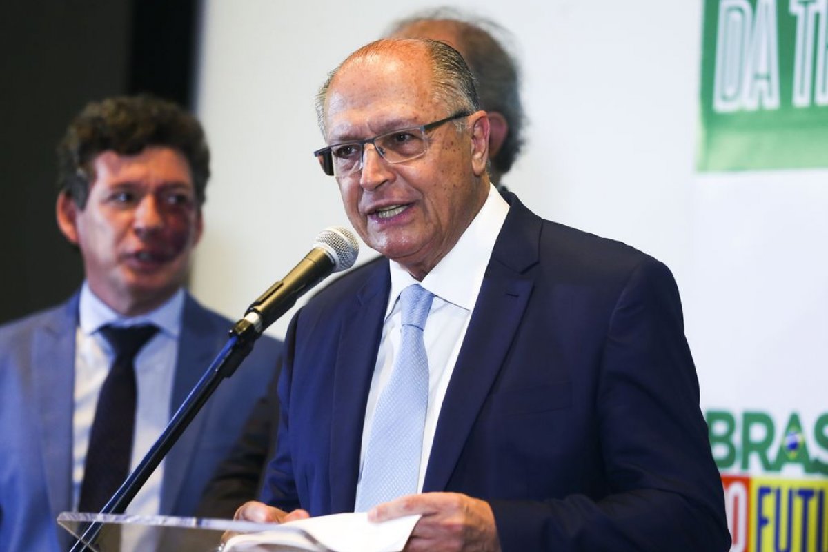 Geraldo Alckmin diz que Lula não tem pressa para anunciar quem será o ministro da Economia