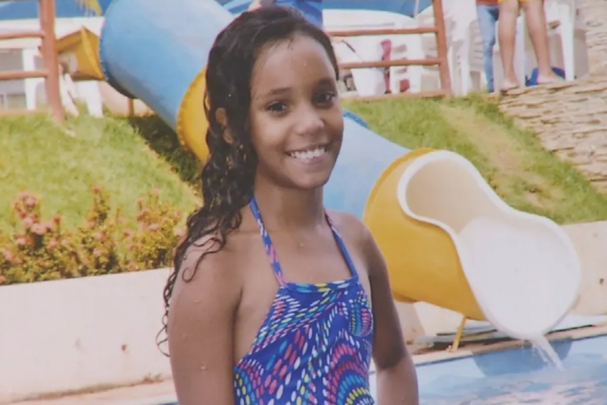 Corpo encontrado em quintal é da menina de 12 anos desaparecida em Goiânia