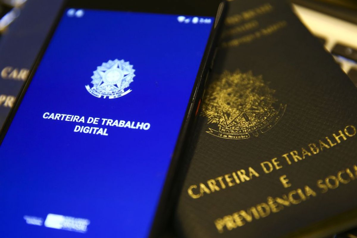 SineBahia oferece mais de 100 vagas de emprego nesta sexta-feira (2)