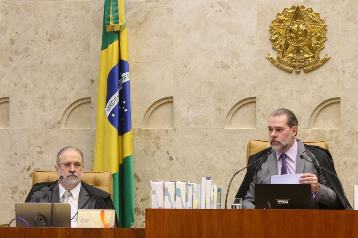 STF retoma julgamento sobre uso de dados sigilosos