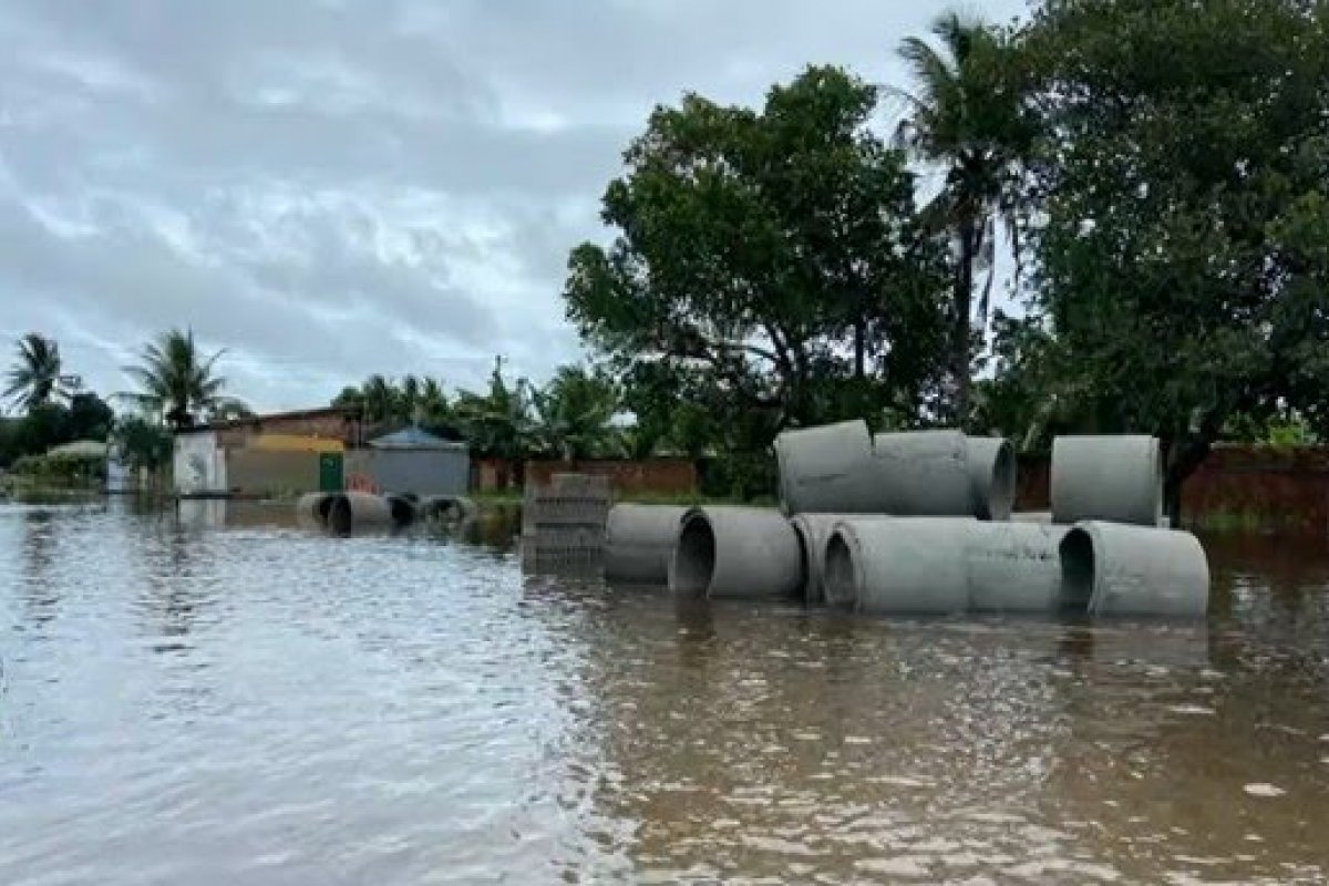 Defesa Civil aponta que 60 mil pessoas já foram afetadas pelas chuvas que atingem a Bahia