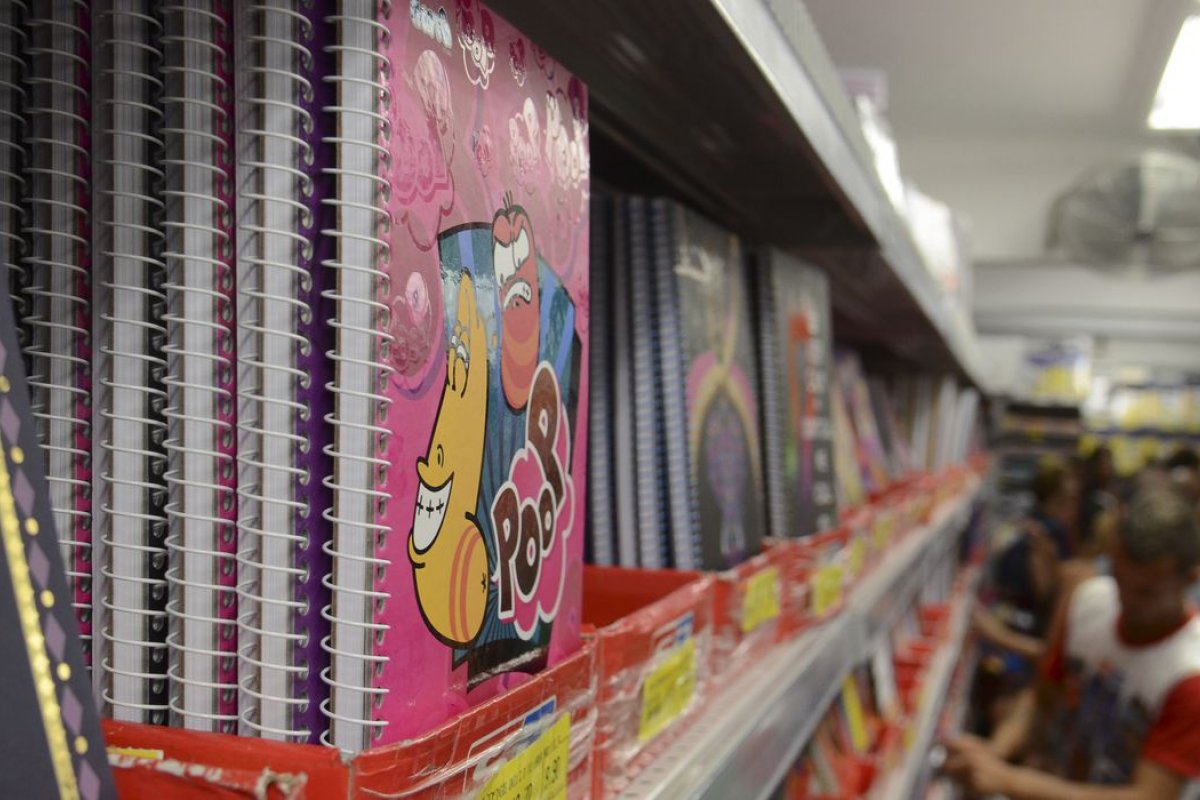Preço dos materiais escolares devem aumentar entre 15% e 30%, diz associação
