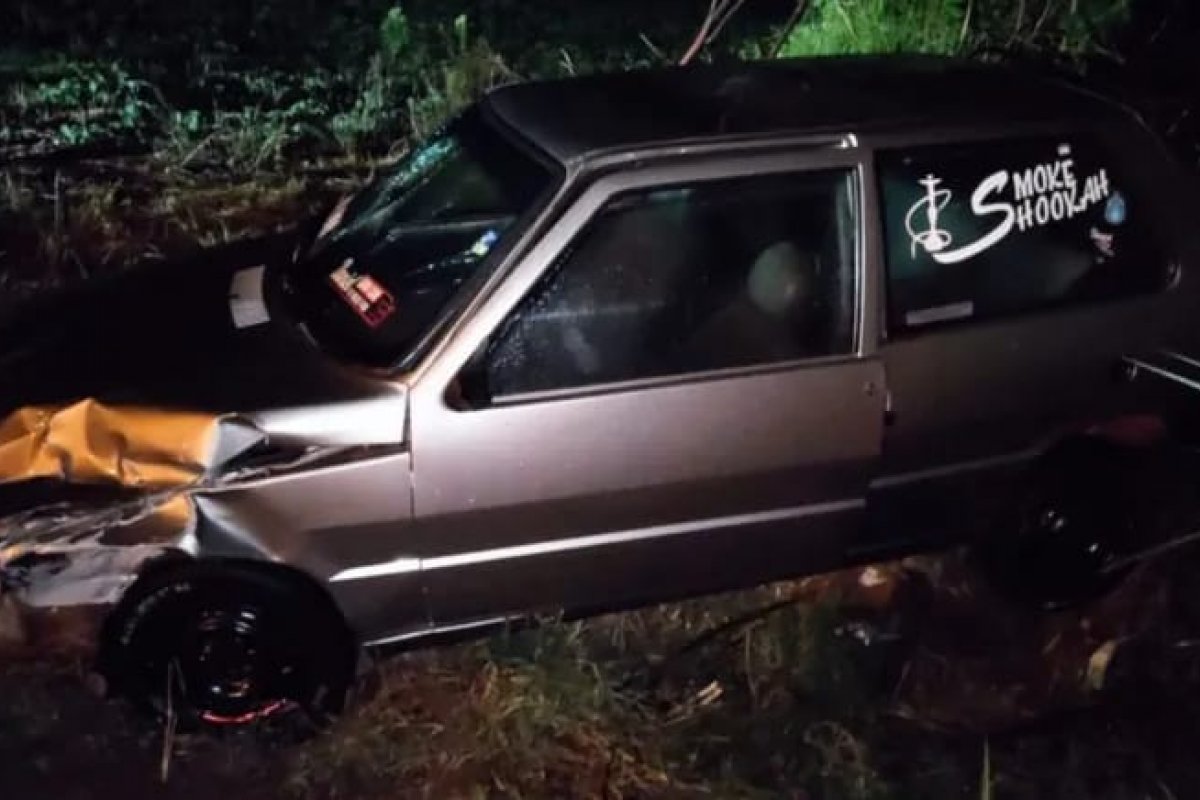 Jovem fica ferido após sofrer acidente no Paraná; ele dirigia sem ter CNH