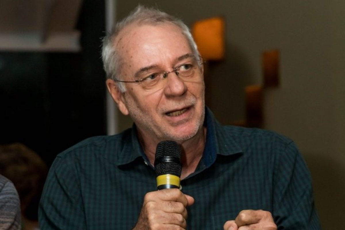 Escultor  Hugo França é destaque no Casa Vogue Experience 2022