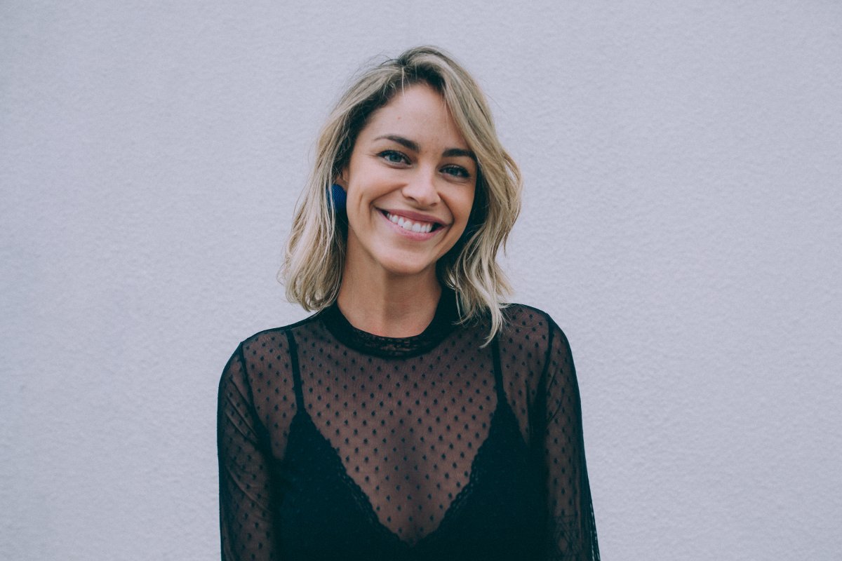 Em entrevista exclusiva, atriz Tóia Ferraz fala da carreira e da relação com a Bahia