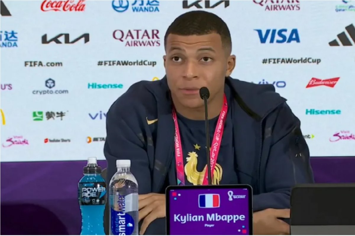 Mbappé diz que continuará evitando entrevistas durante a Copa: 'pago a multa'