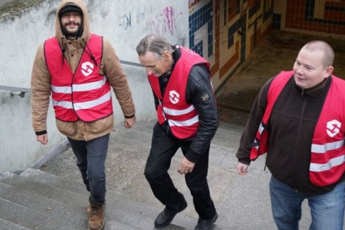 Extrema-direita alemã cria patrulha para 'vigiar' cidades com refugiados