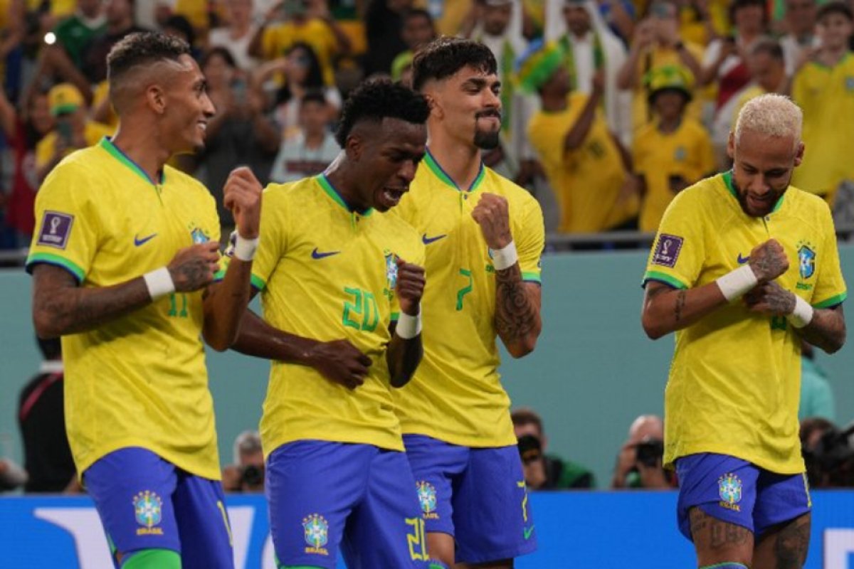 Vídeo: Brasil massacra Coreia e pega Croácia nas quartas; veja os gols