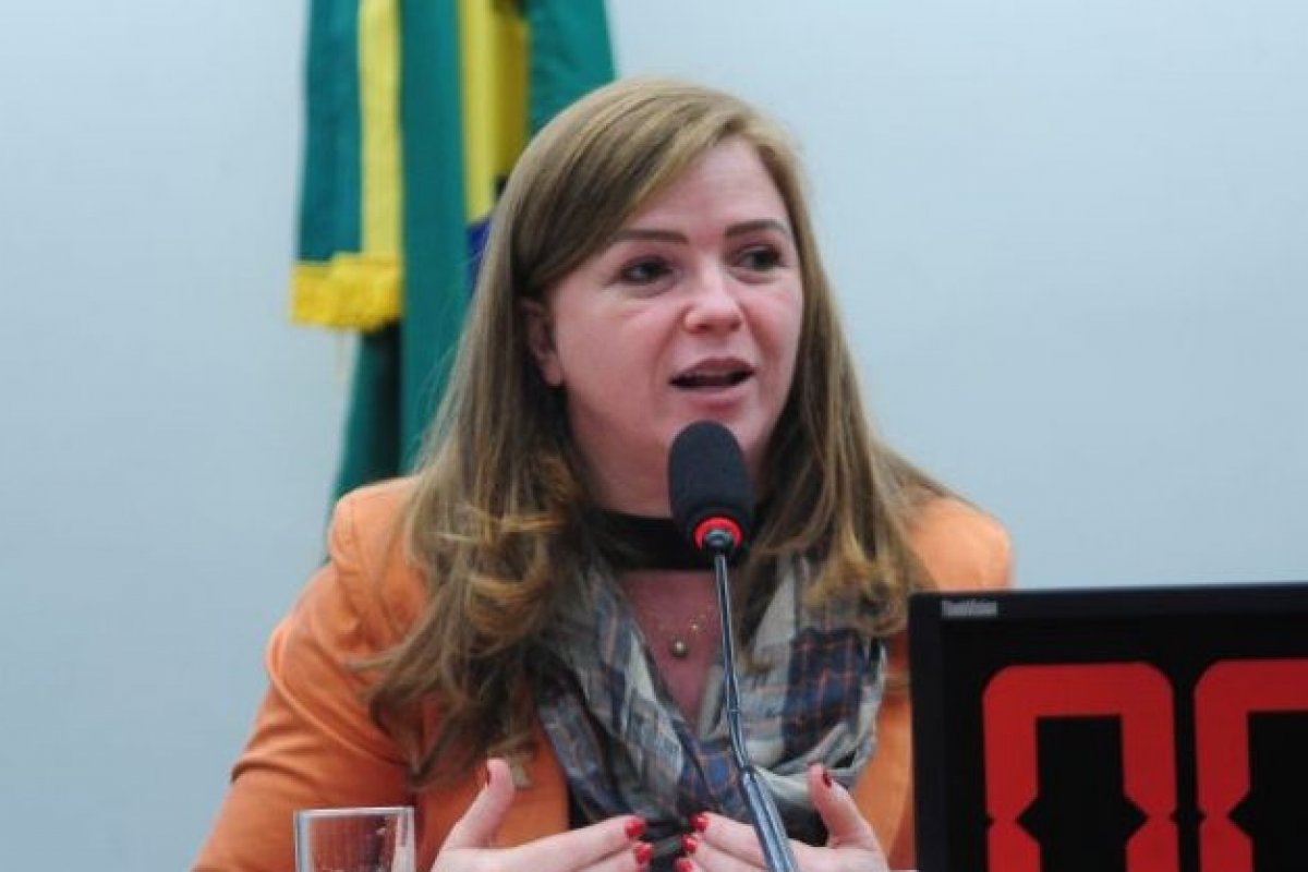 Comissão na Câmara aprova proposta que proíbe guarda compartilhada em caso de violência familiar