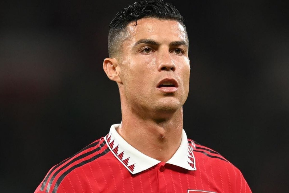 Cristiano Ronaldo fica no banco de reserva pela primeira vez um uma copa do mundo