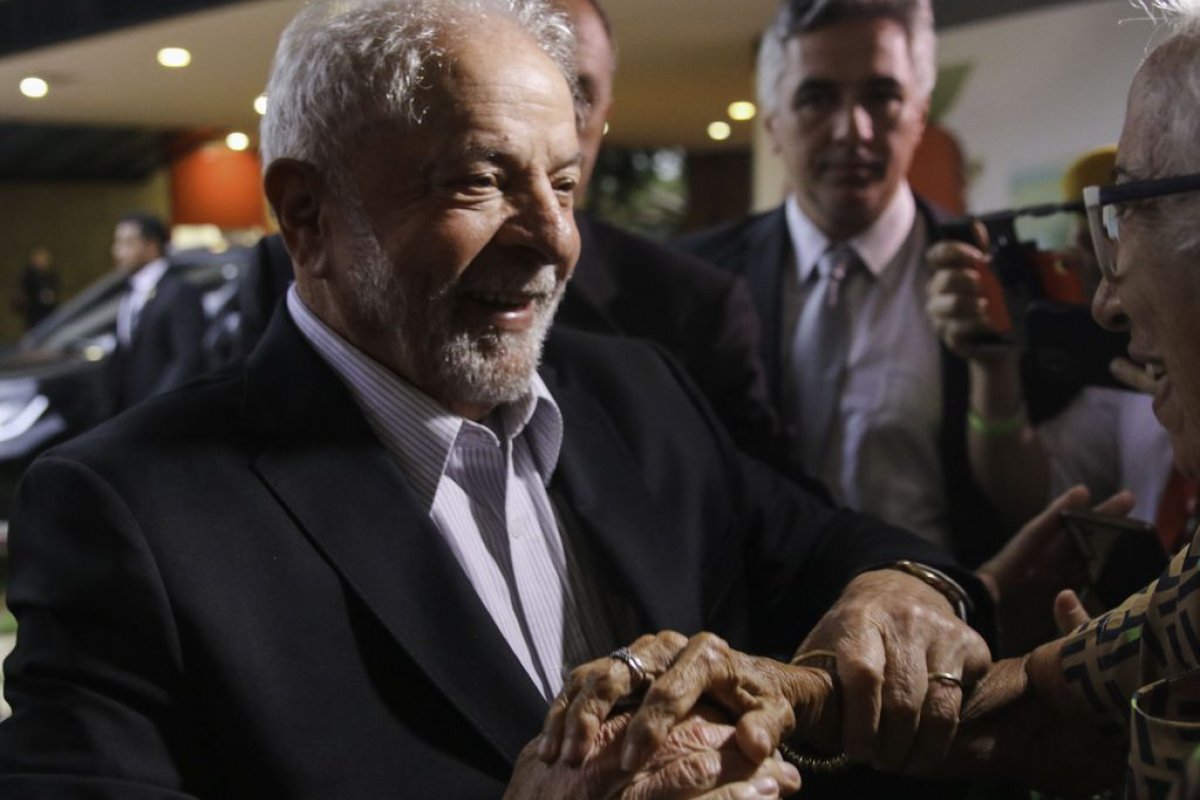 TSE aprova contas de Lula e Alckmin e abre caminho para a diplomação do presidente eleito