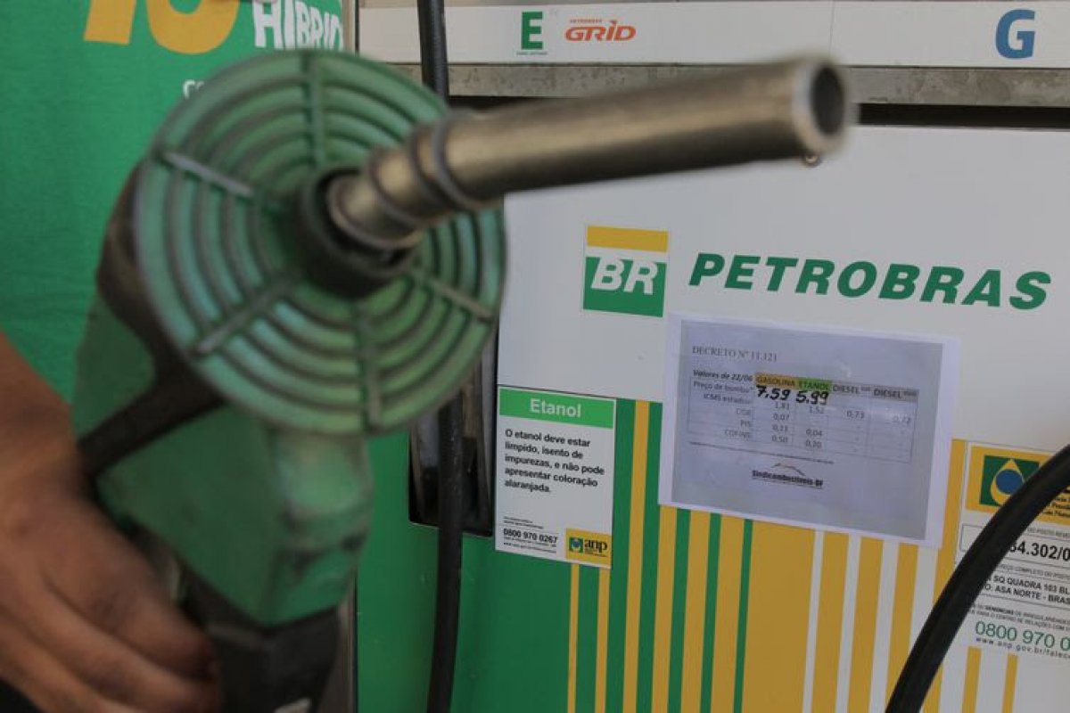 Começa a valer nesta quarta (7) redução no preço dos combustíveis na Petrobras