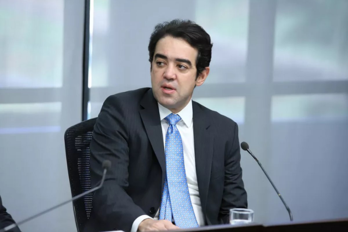 Ministro Bruno Dantas é eleito presidente do TCU