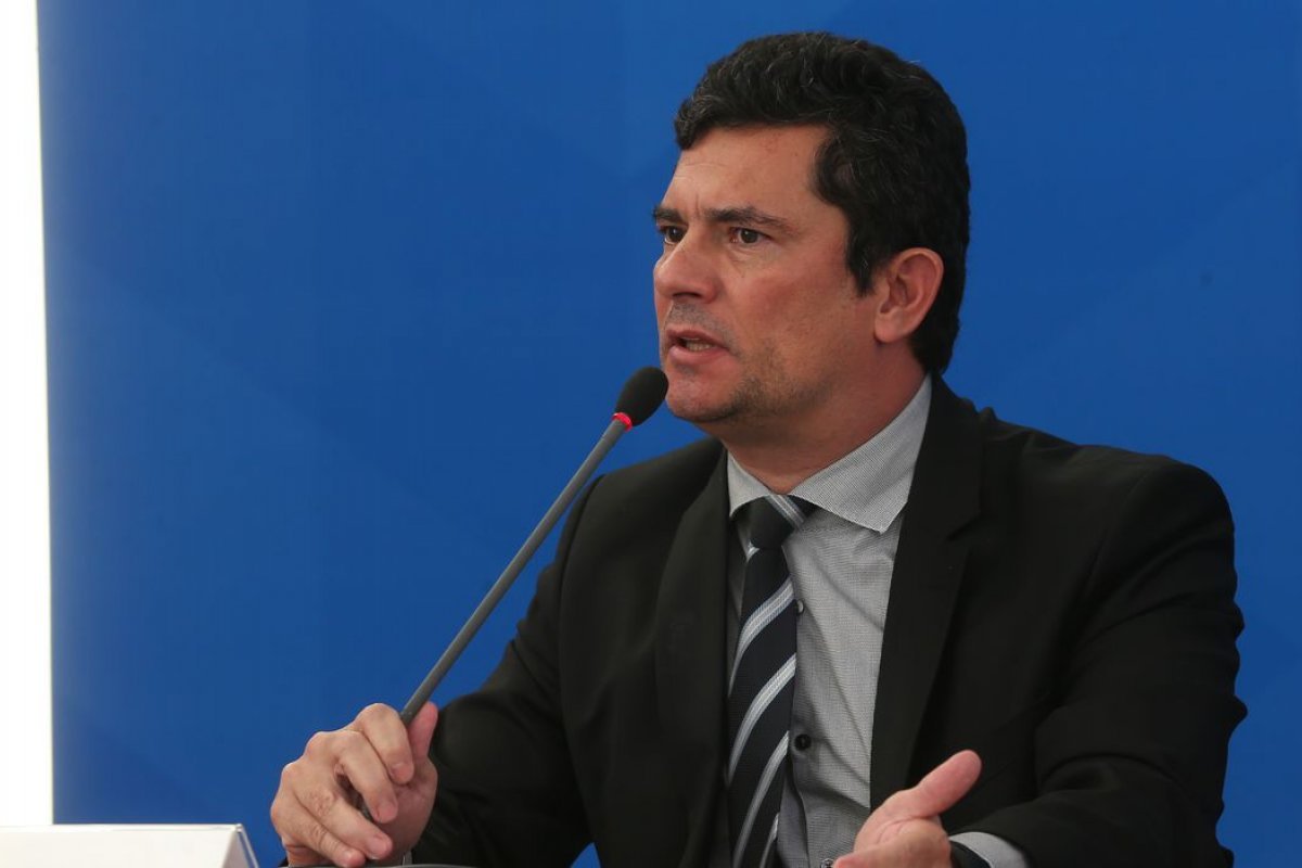 PL aciona Sérgio Moro na justiça para cassar mandato no Senado