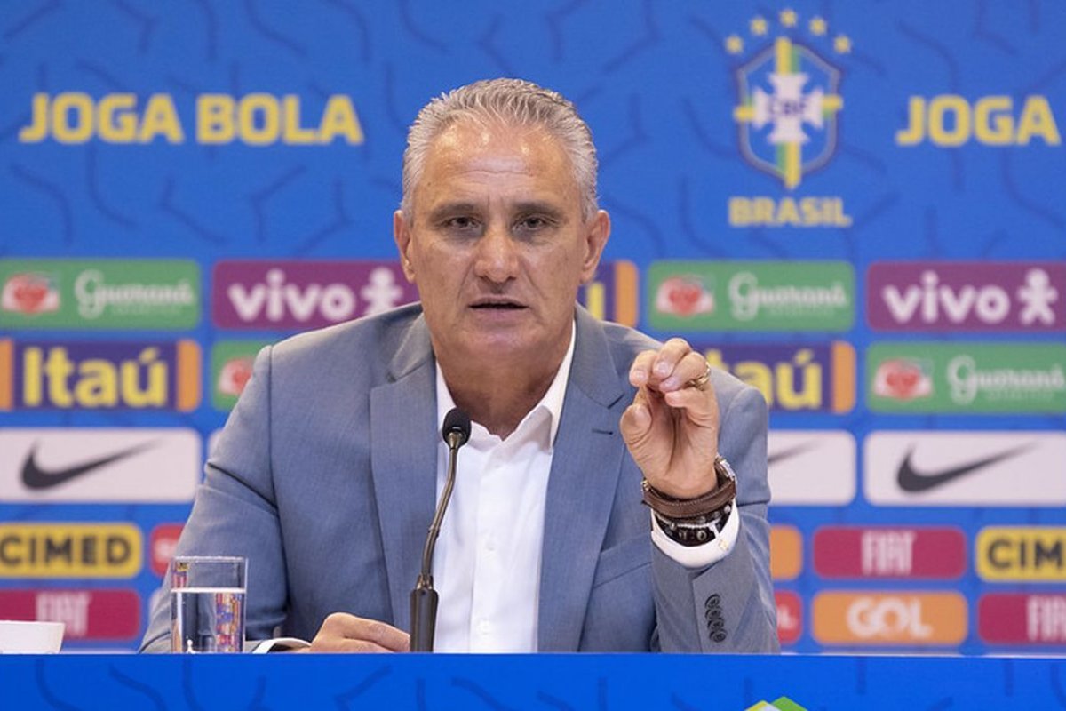 Copa do Mundo: Tite repete escalação pela primeira vez na competição