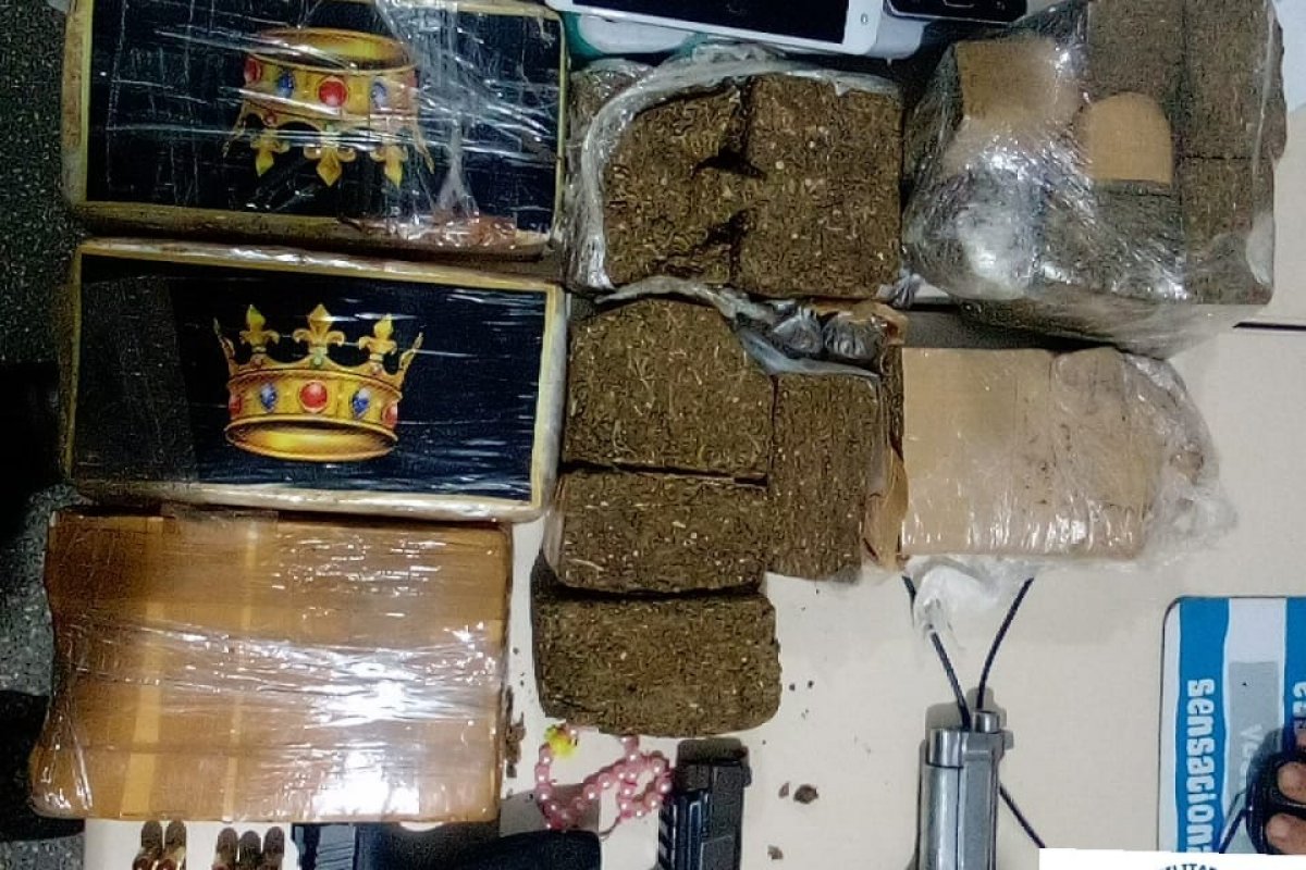 Cinco pessoas são presas com entorpecentes no interior da Bahia