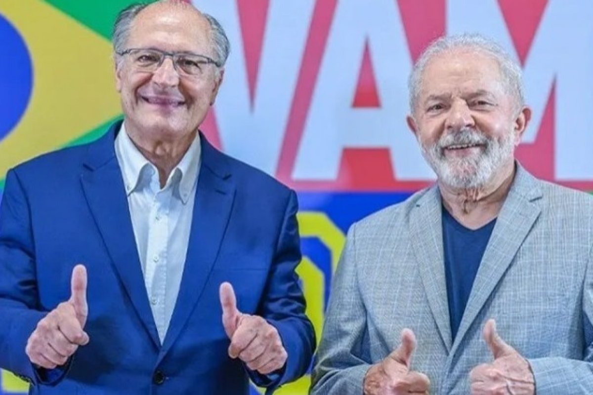 Lula e Alckmin serão diplomados como presidente e vice-presidente pelo TSE nesta segunda (12)