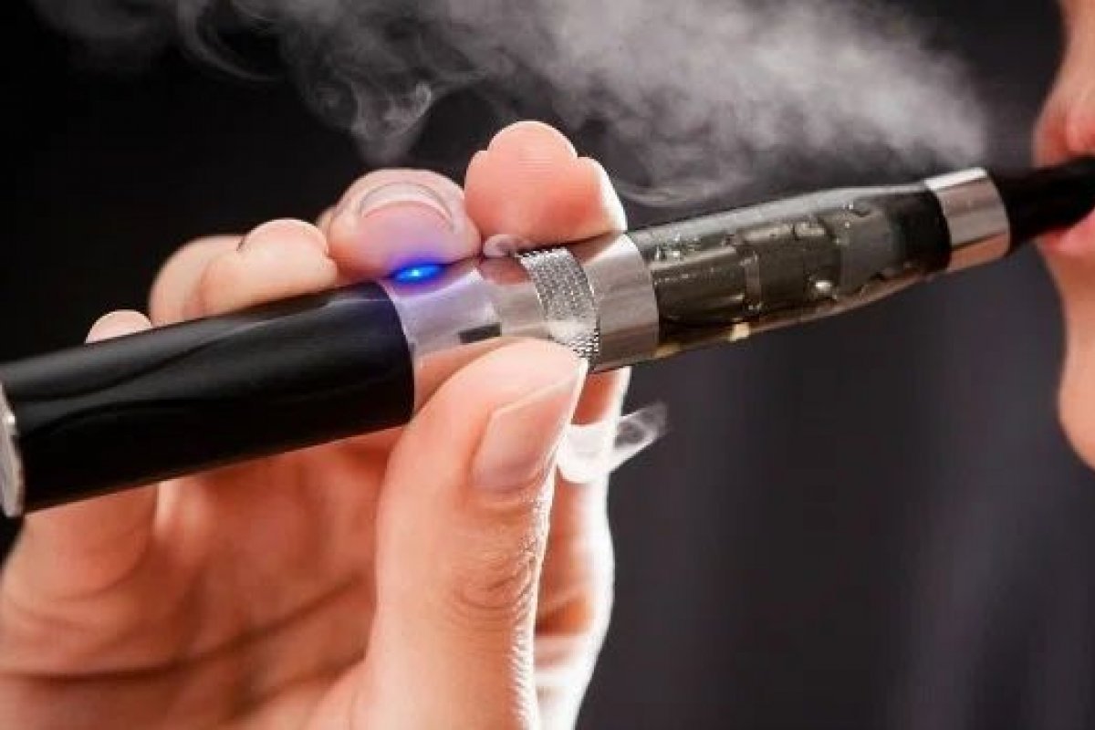 Câncer é diagnosticado mais cedo em usuários de cigarro eletrônico, diz estudo