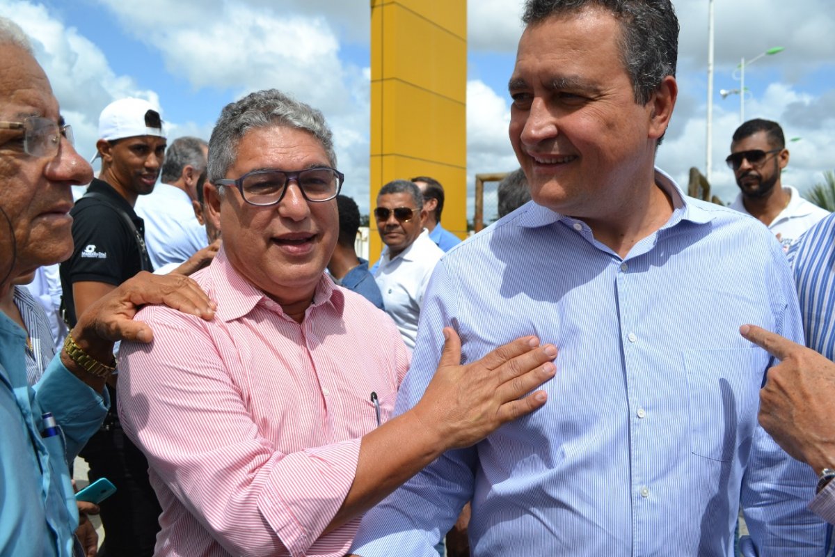 "Superar essa tentativa de desqualificação do Nordeste", diz Rosemberg sobre indicações de ministros baianos