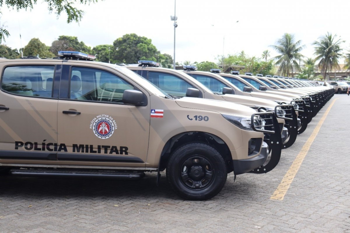 Polícia Militar realiza operação no bairro de São Cristóvão, em Salvador