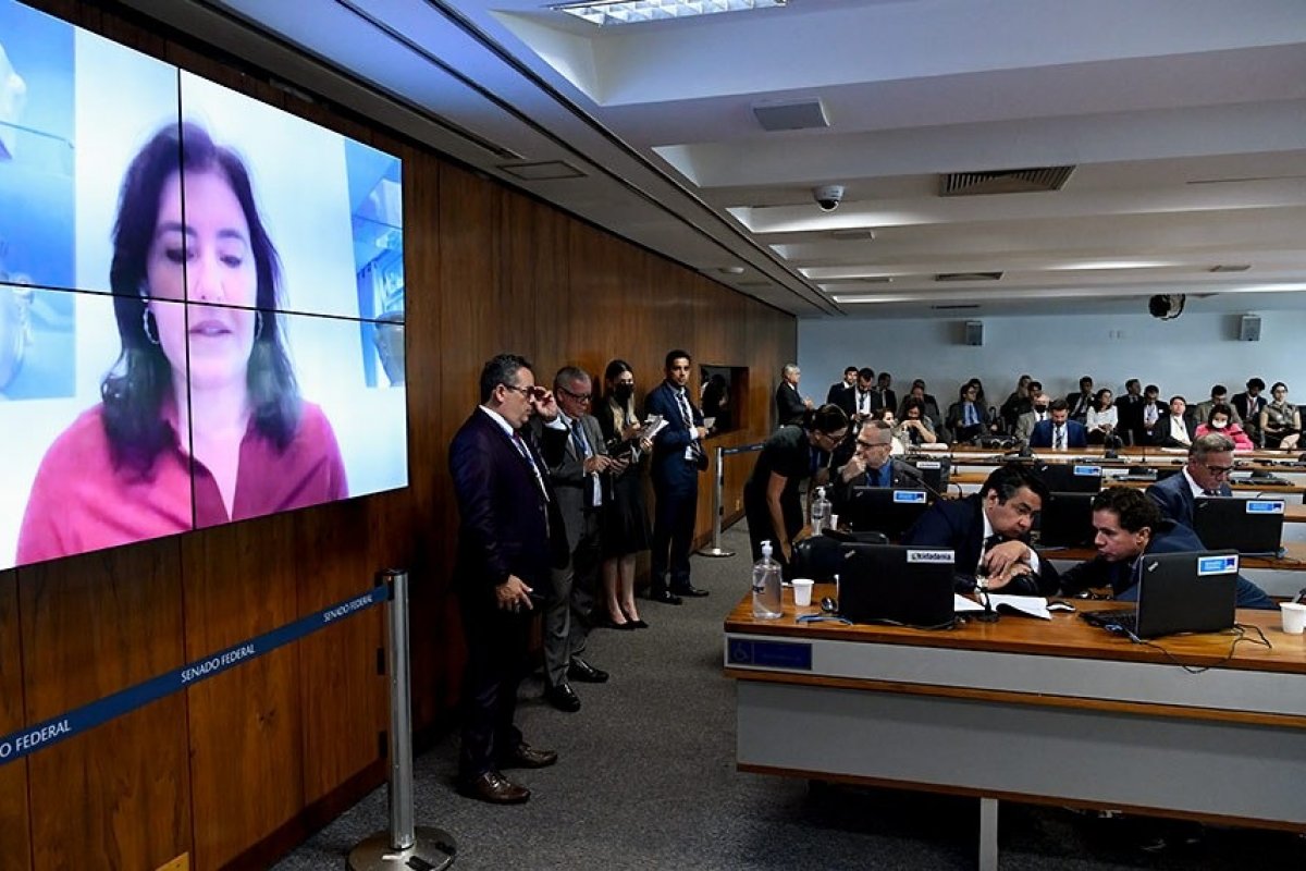 CCJ aprova PL que assegura a mulher medida protetiva no momento da denúncia