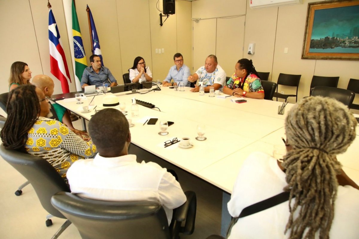 Bruno Reis se reúne com blocos afros e afoxés e garante remissão de dívidas