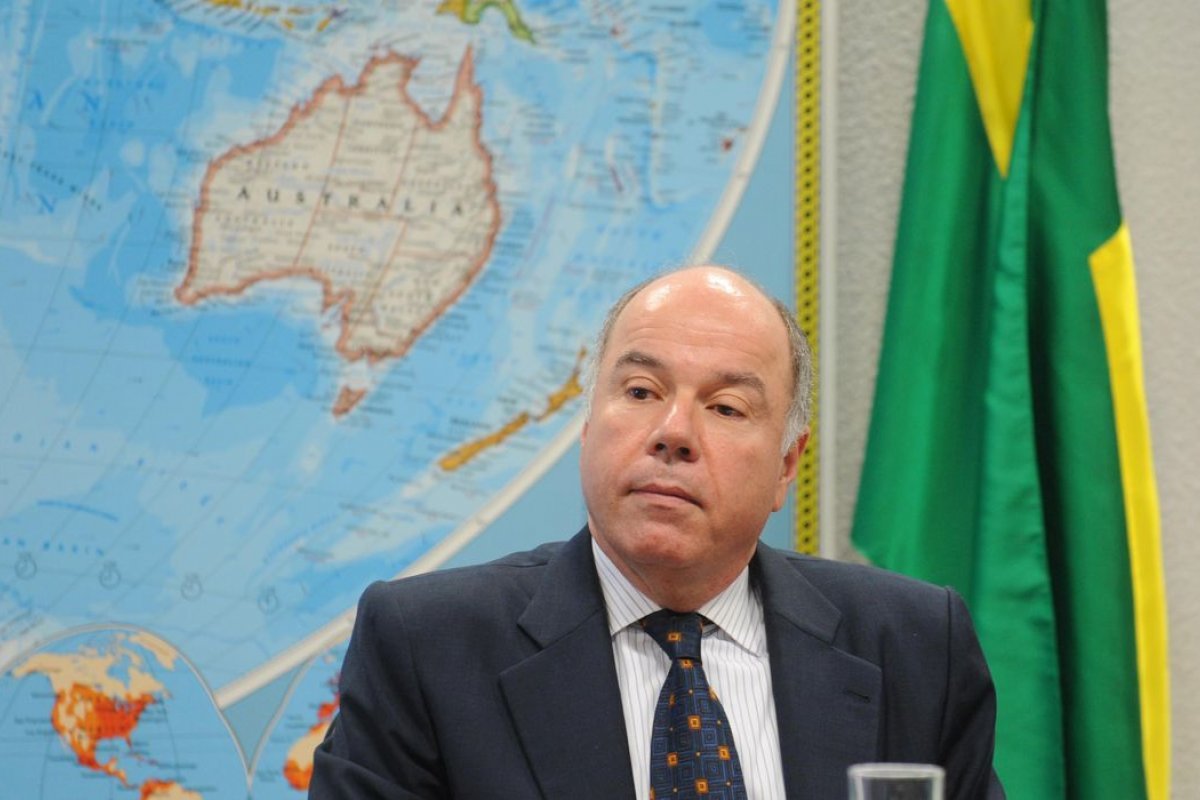 Futuro ministro do Itamaraty diz que reativará relações com a Venezuela a pedido de Lula