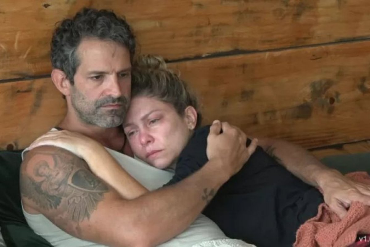 Será? Sensitiva prever o futuro de Iran e Babi: “Casamento e gravidez”