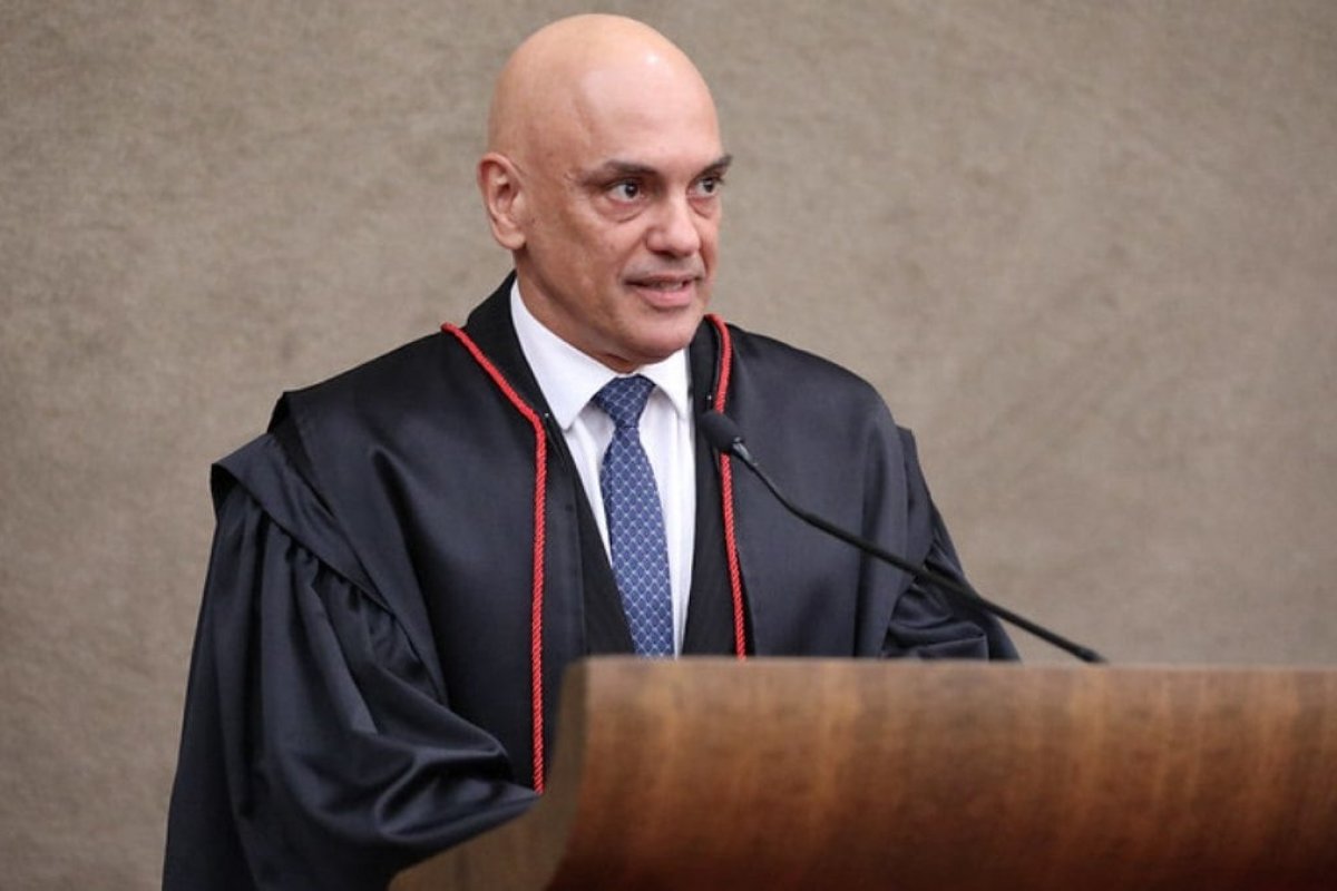 Após ordem de Moraes, PF faz buscas e cumpre mais de 80 mandados contra manifestantes