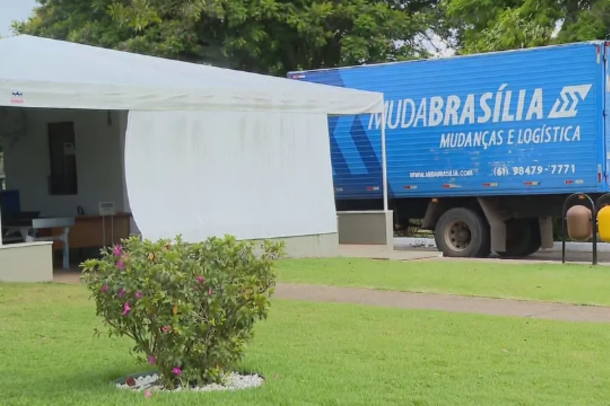 Vídeo: a poucos dias do fim do mandato de Bolsonaro, caminhão de mudança é visto no Palácio da Alvorada