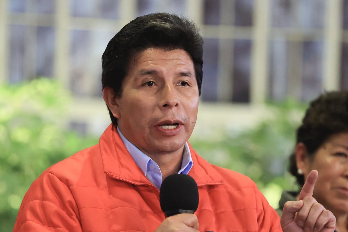 Justiça do Peru decreta prisão preventiva de Pedro Castillo por 18 meses