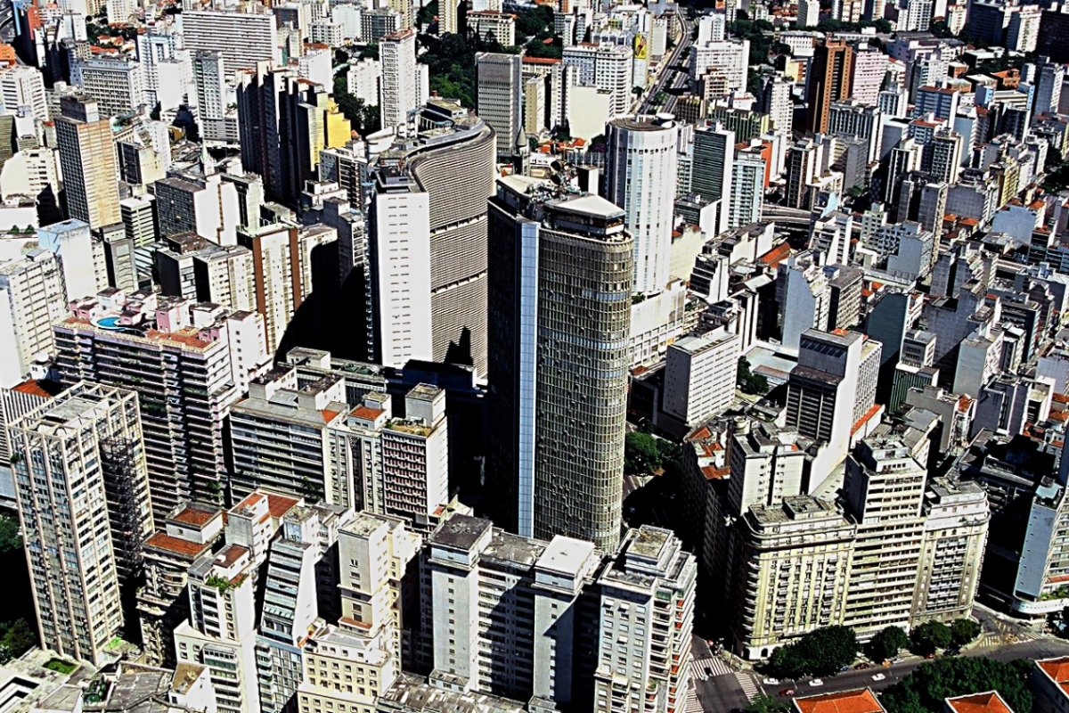 São Paulo e Rio de Janeiro têm maiores quedas em participação no PIB nacional em 2020