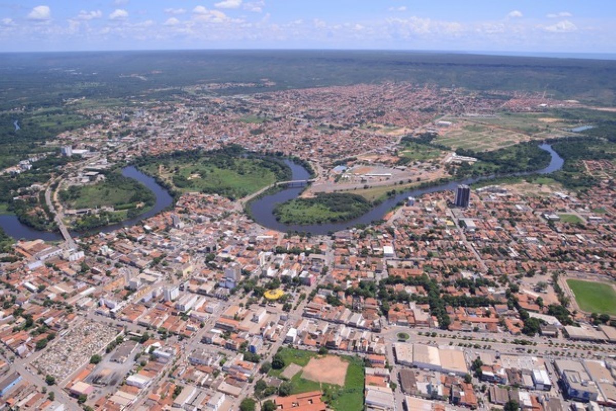 MP-BA firma acordo com Barreiras para regularizar assistência farmacêutica