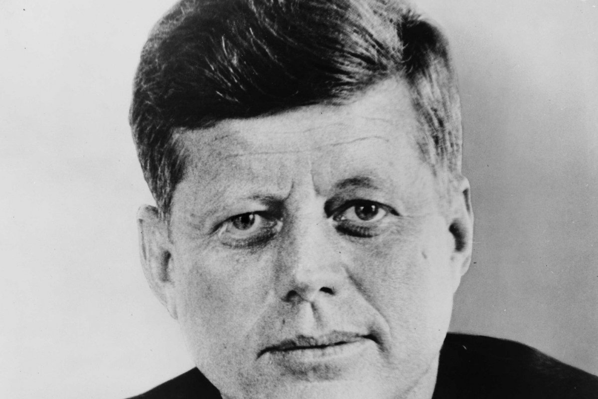 Arquivos sobre assassinato de John Kennedy são divulgados após seis décadas