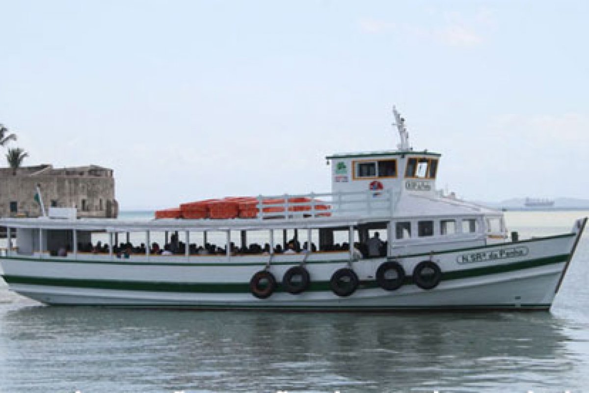 Travessia entre Salvador e Mar Grande opera com movimento moderado neste sábado (17)