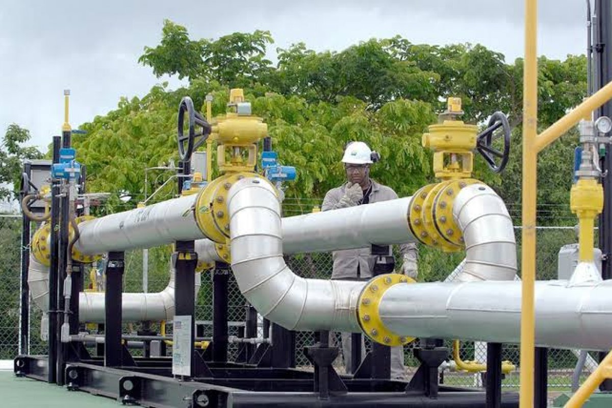 Alemanha inaugura primeiro terminal de gás liquefeito do país