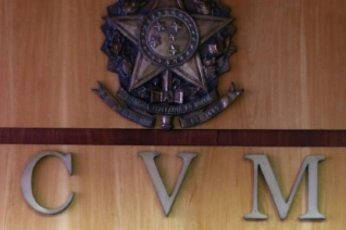 CVM aplica quase R$ 30 milhões em multas em 2022