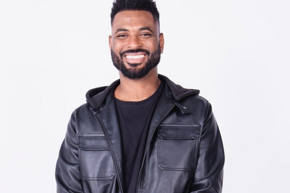 Julio Sereno estreia carreira solo e lança single em parceria com Netinho de Paula!