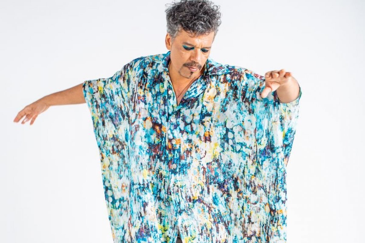 Tito Bahiense celebra final de ano com show cheio de balanço!