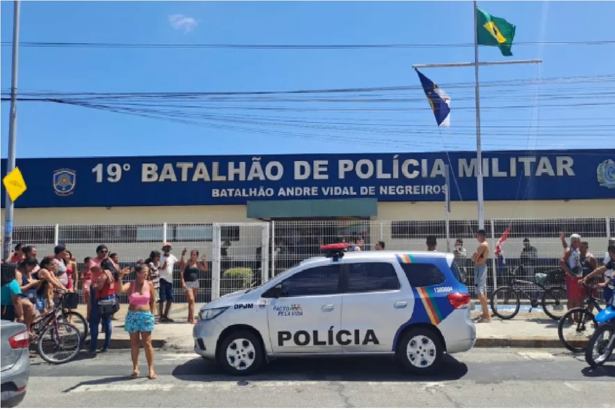 Policial Militar mata esposa, atira em colegas e se mata em Pernambuco