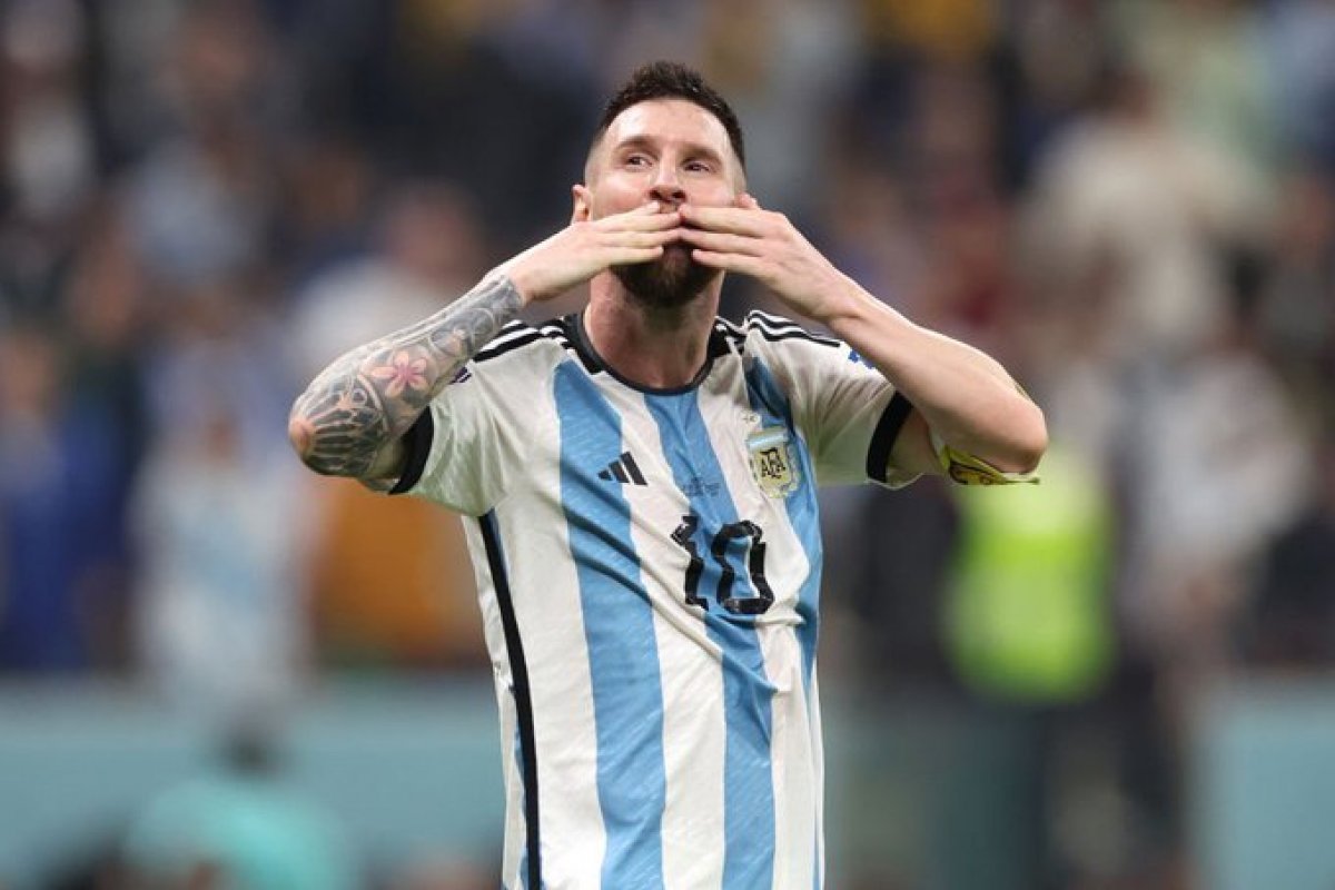 Contrato de Messi com PSG deve ser renovado por pelo menos mais uma temporada