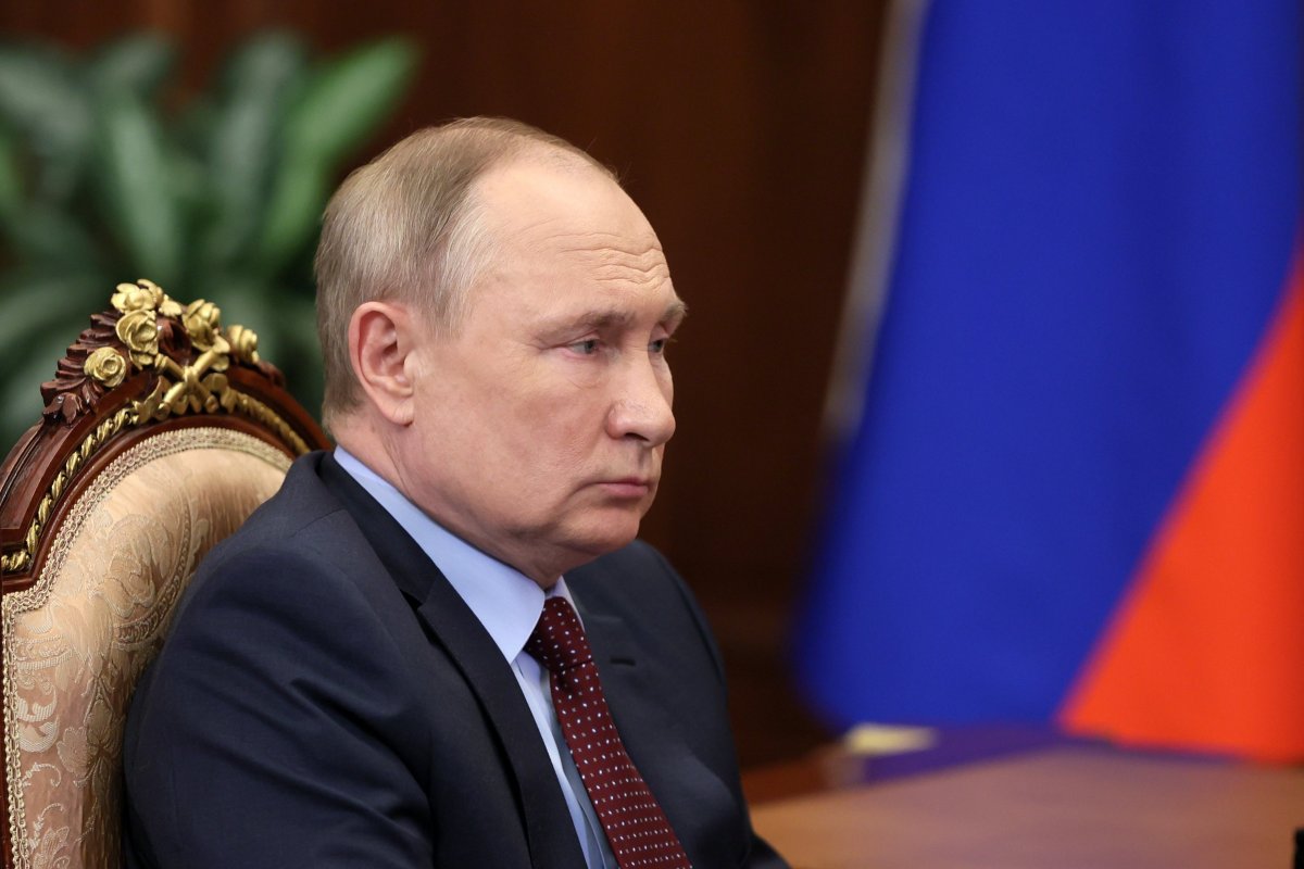 Rússia quer fim da guerra na Ucrânia, afirma Putin