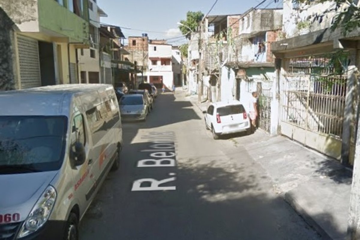 Homem é morto a facadas dentro de casa no bairro do Uruguai