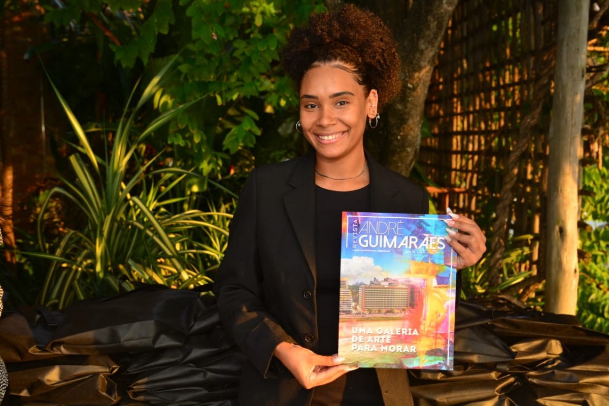 Grupo André Guimarães lança a 7° edição de sua revista e comemora 40 anos!