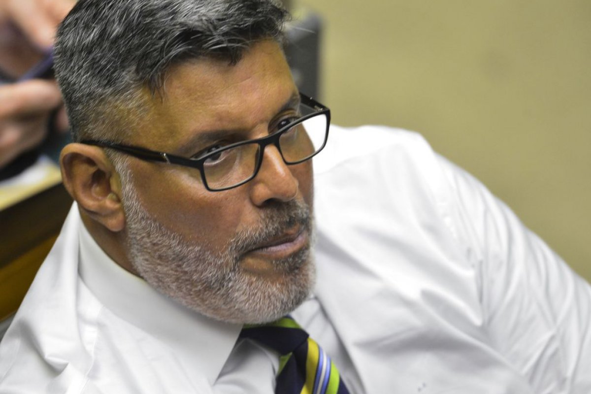 Vídeo: Alexandre Frota compara garçom a Bolsonaro e é processado em R$100 mil