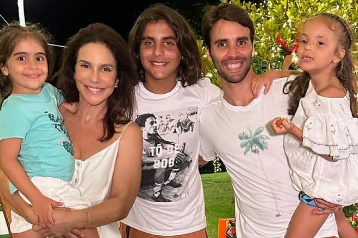 Confira cliques dos famosos na noite de Natal!