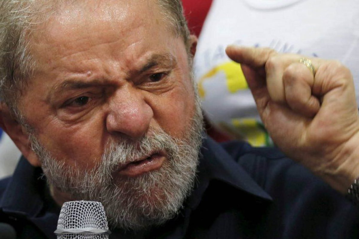 Lula vai ter cerca de 10 mil cargos comissionados para distribuir na Esplanada dos Ministérios